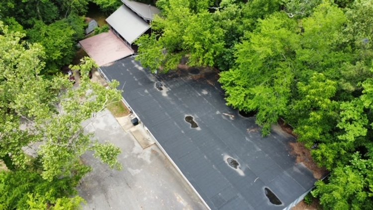 Image for Commercial Space - 8,000+ sq ft - Cabinet Shop near Hwy 100 - Centerville