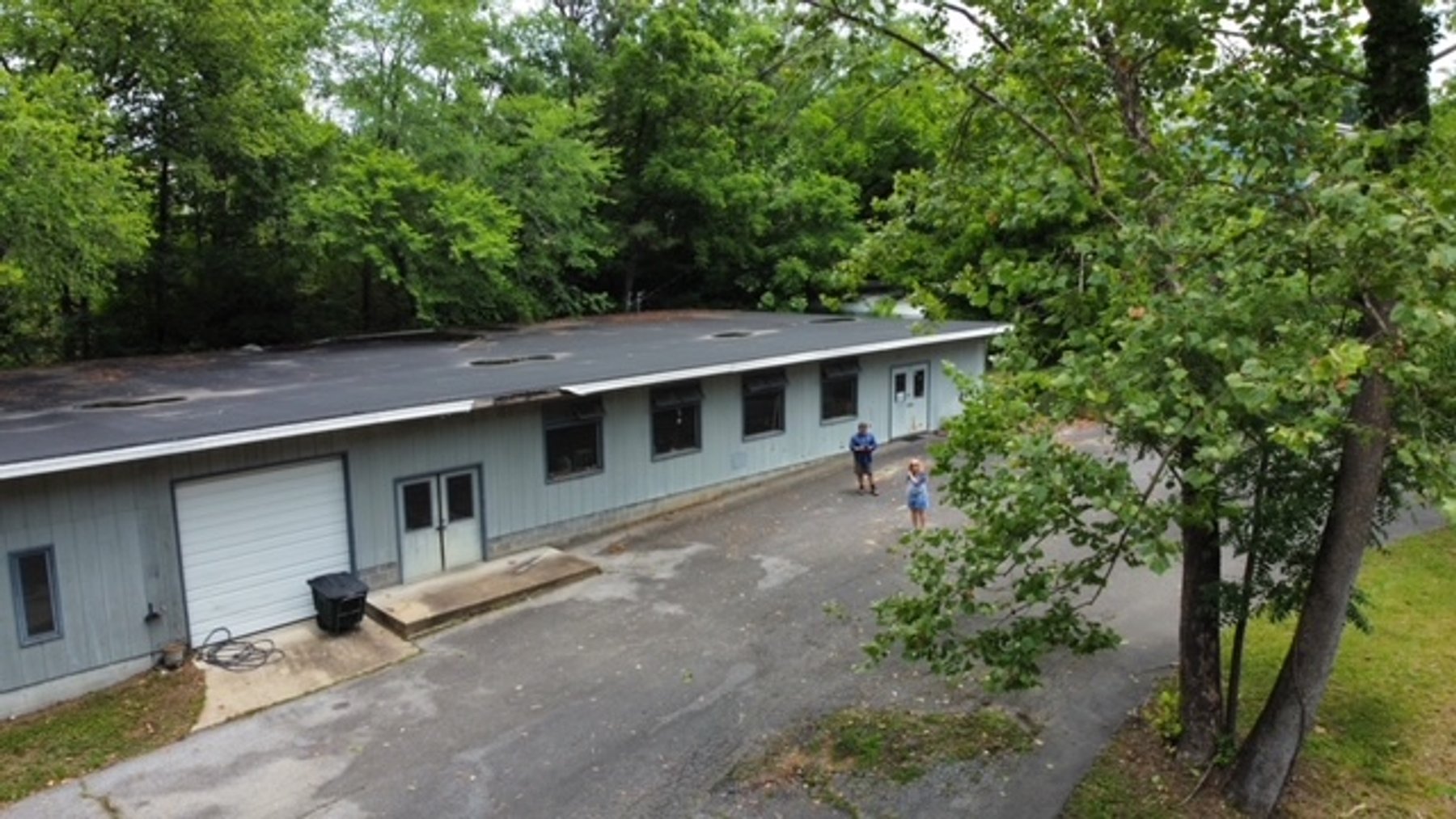 Image for Commercial Space - 8,000+ sq ft - Cabinet Shop near Hwy 100 - Centerville