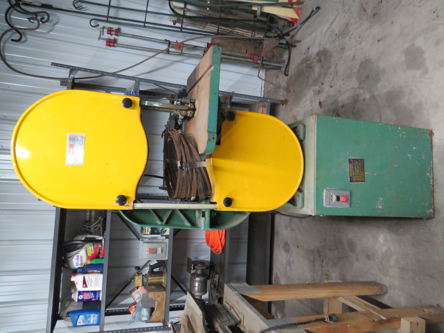 Image for Loyd Wiggert Moving Auction