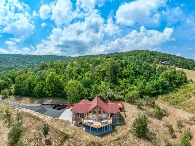 Image for Front Royal 13 Acre Chalet Downsizing Online Auction