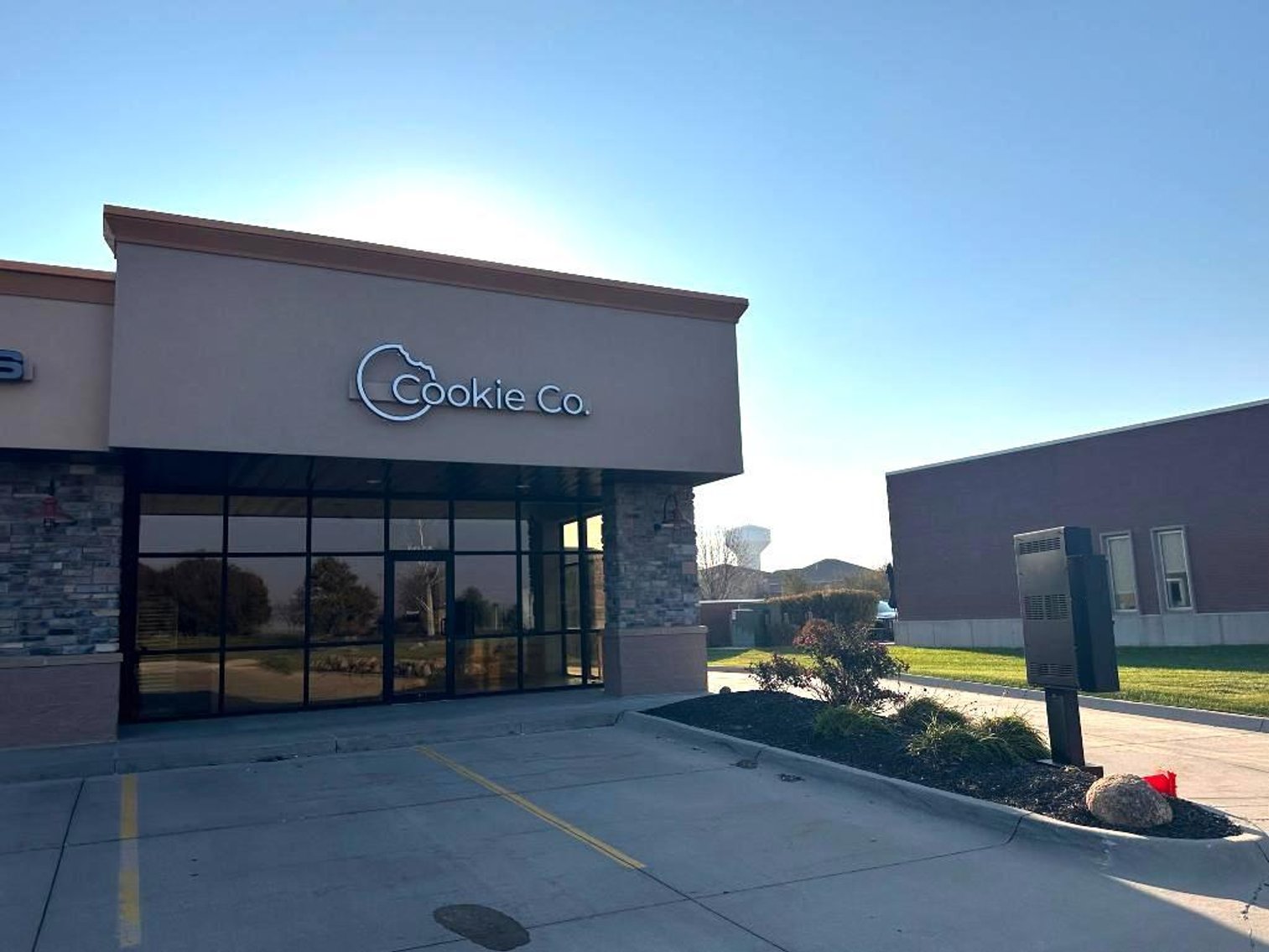 Image for New Bakery & Restaurant Liquidation w/ Drive-Thru - Gretna, Nebr.