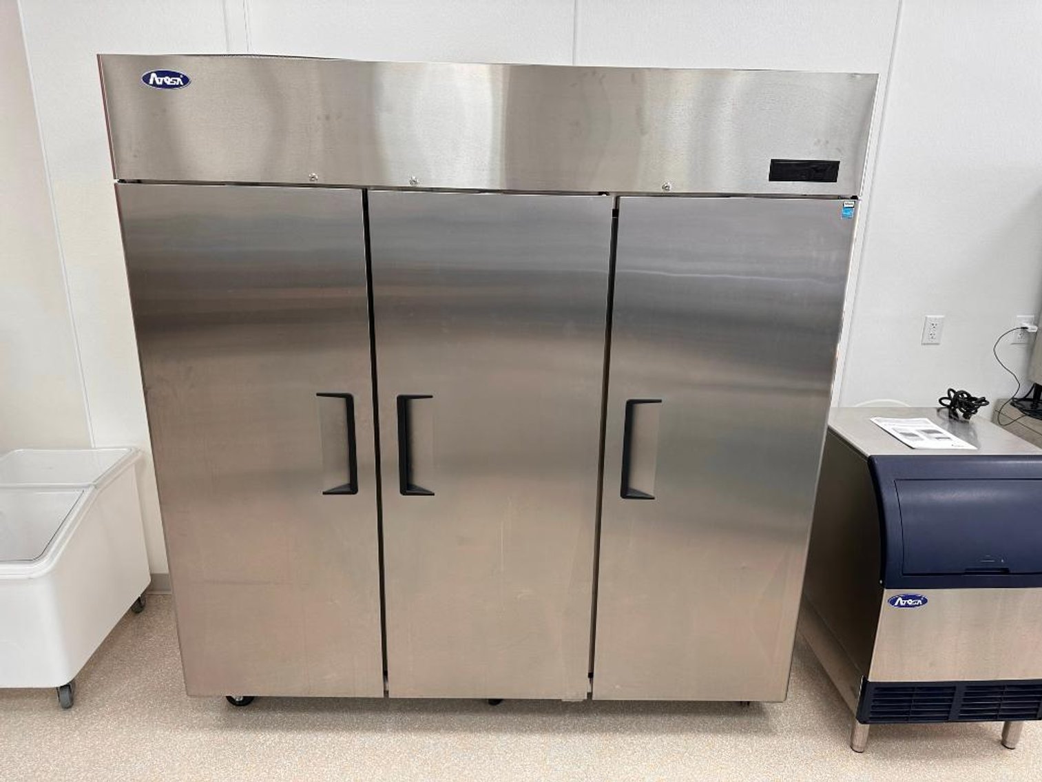 Image for New Bakery & Restaurant Liquidation w/ Drive-Thru - Gretna, Nebr.