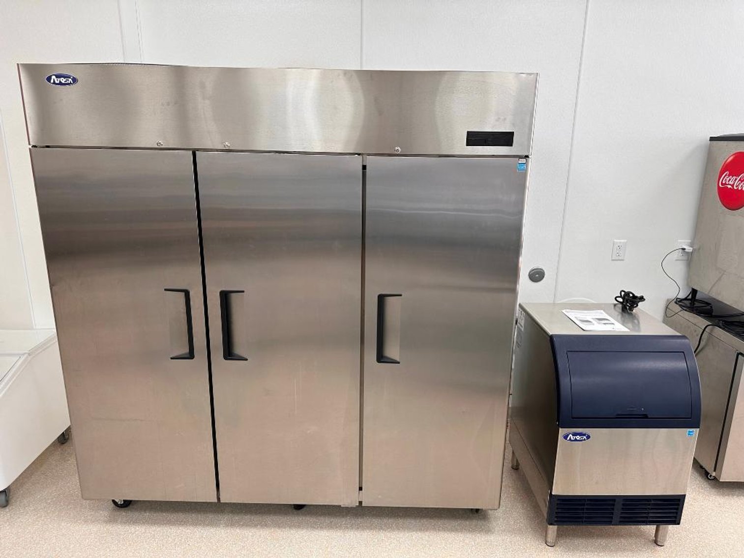 Image for New Bakery & Restaurant Liquidation w/ Drive-Thru - Gretna, Nebr.