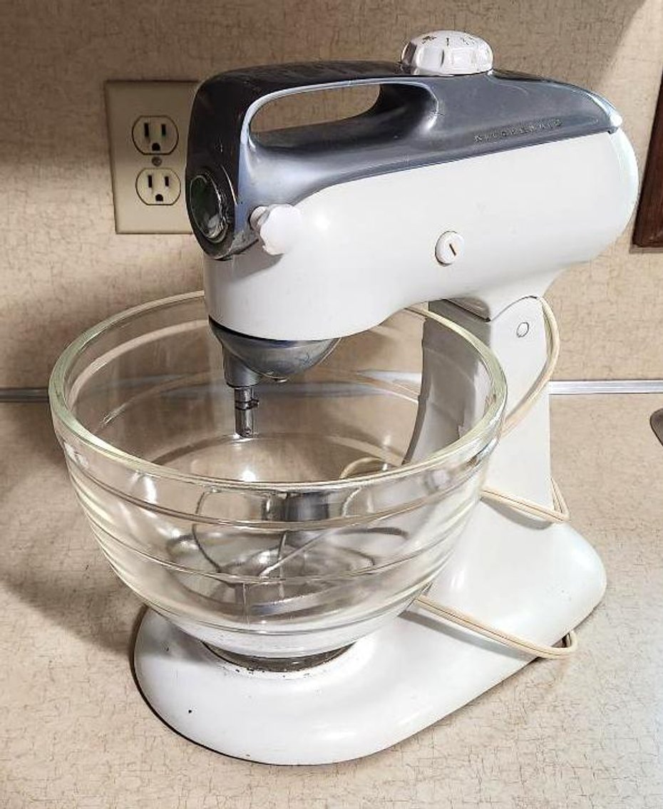 Image for Clean Omaha Household Estate Auction / Benson