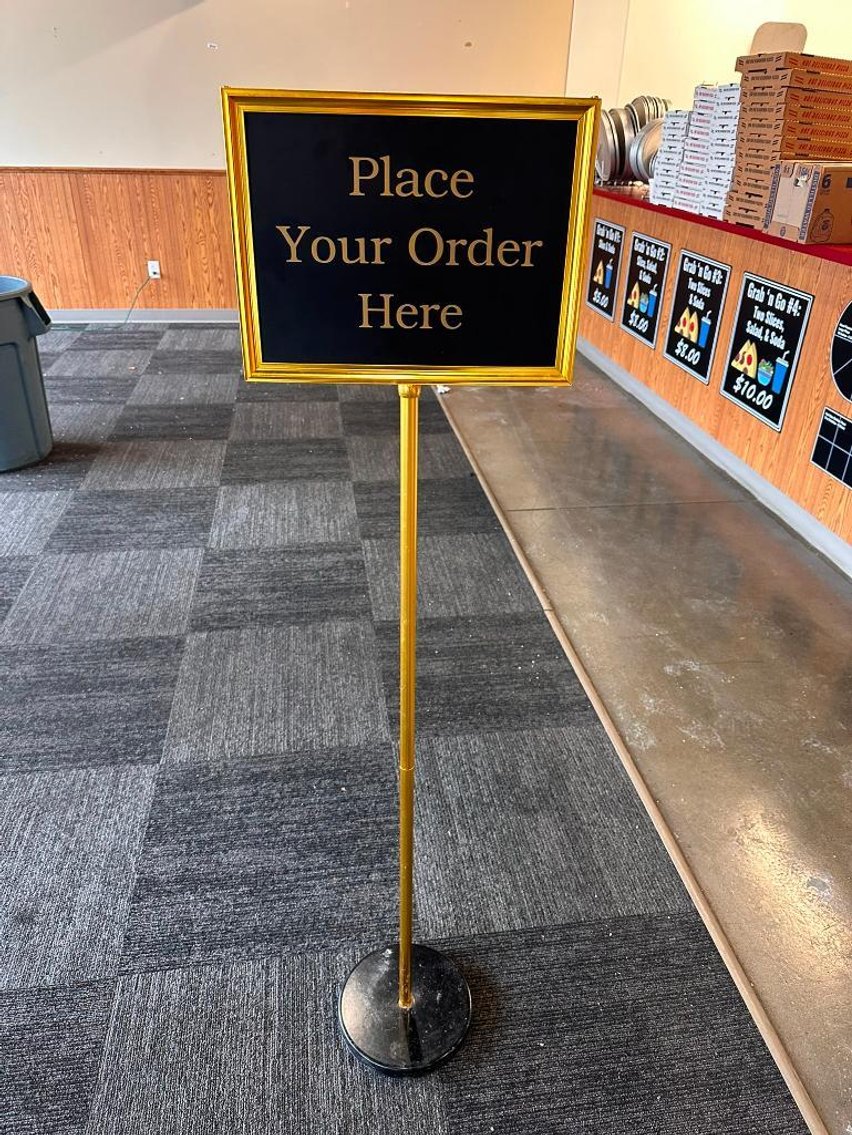 Image for Clean Late Model Restaurant Equipment & Furniture