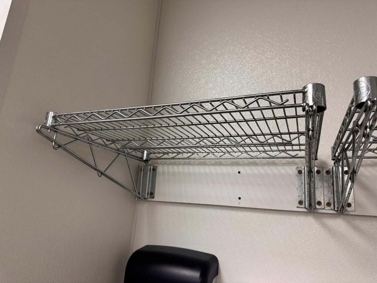 Image for Clean Late Model Restaurant Equipment & Furniture