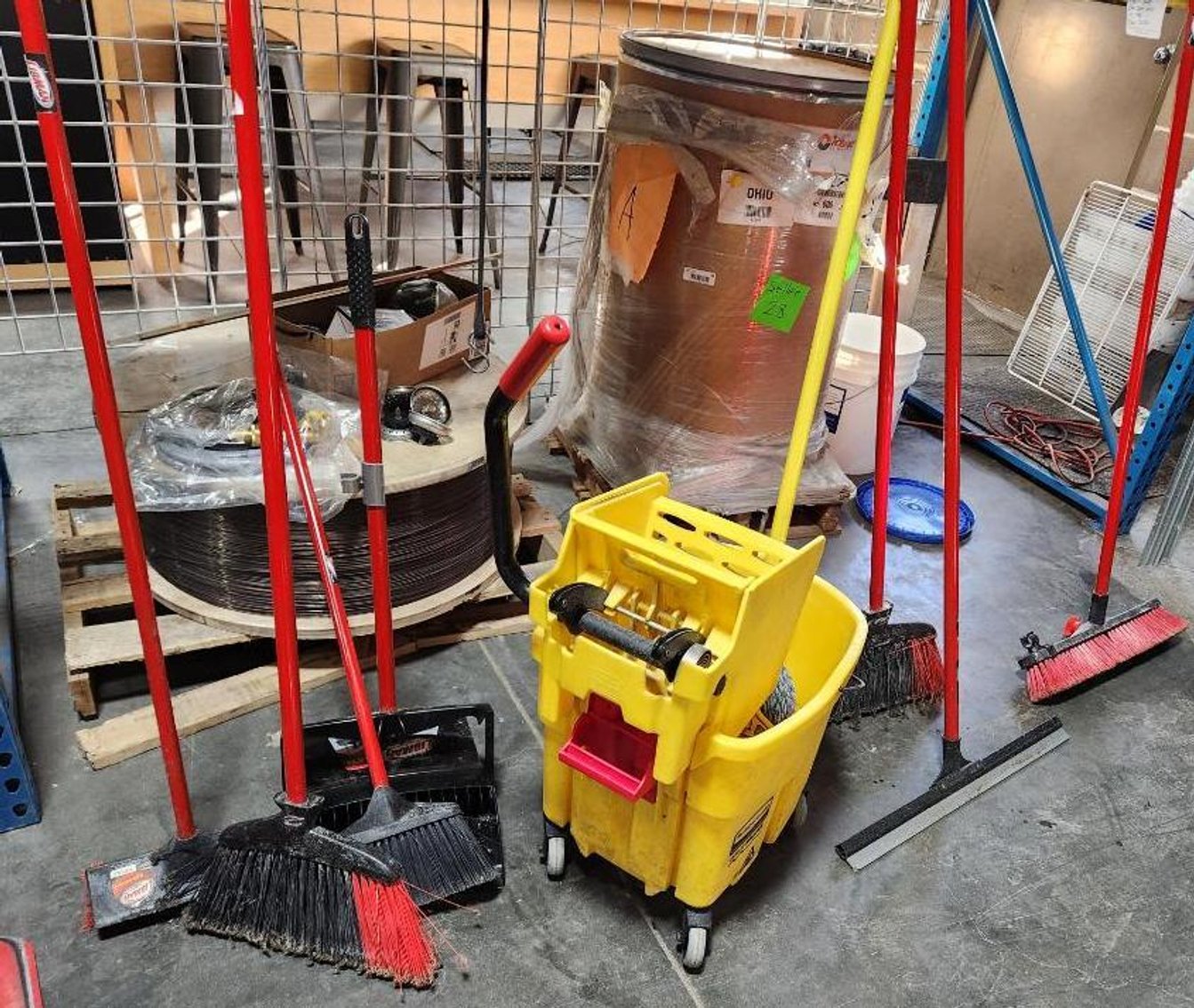 Image for Clean Late Model Restaurant Equipment & Furniture