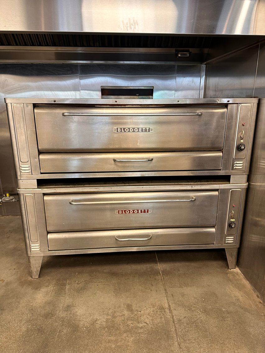 Image for Clean Late Model Restaurant Equipment & Furniture