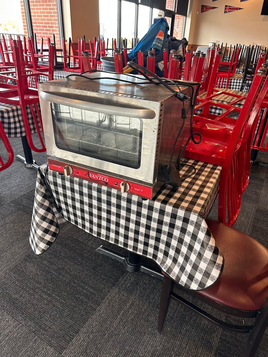 Image for Clean Late Model Restaurant Equipment & Furniture