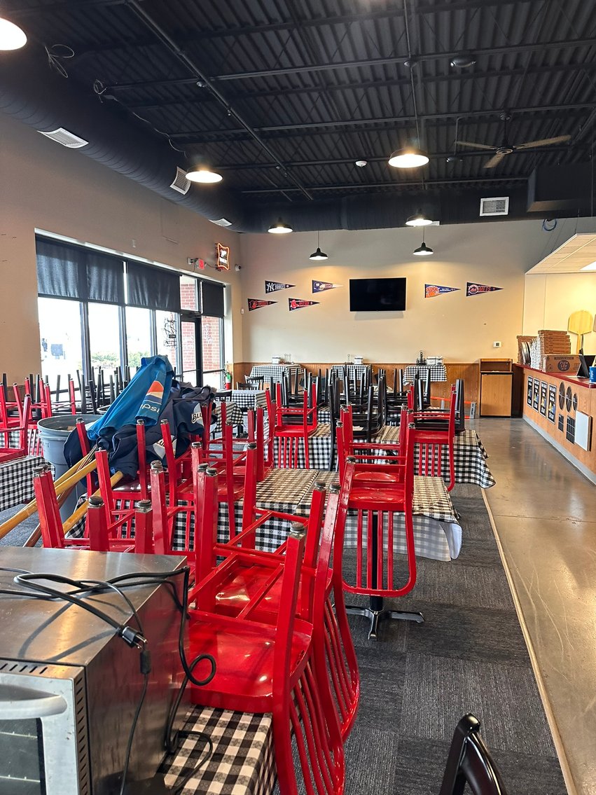 Image for Clean Late Model Restaurant Equipment & Furniture