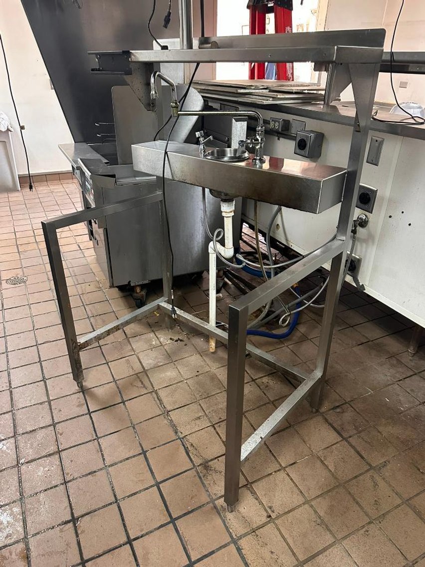 Image for Late Model Restaurant Equipment, Exc. Cond. Omaha