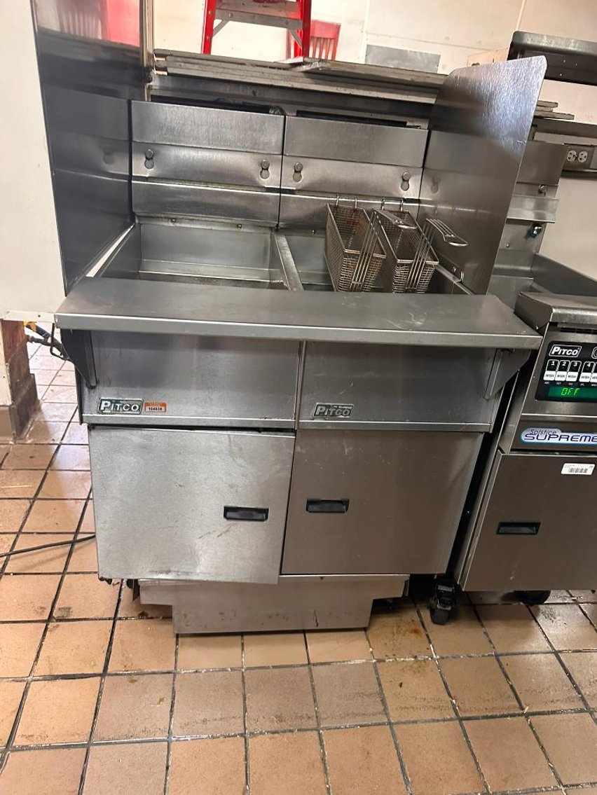 Image for Late Model Restaurant Equipment, Exc. Cond. Omaha