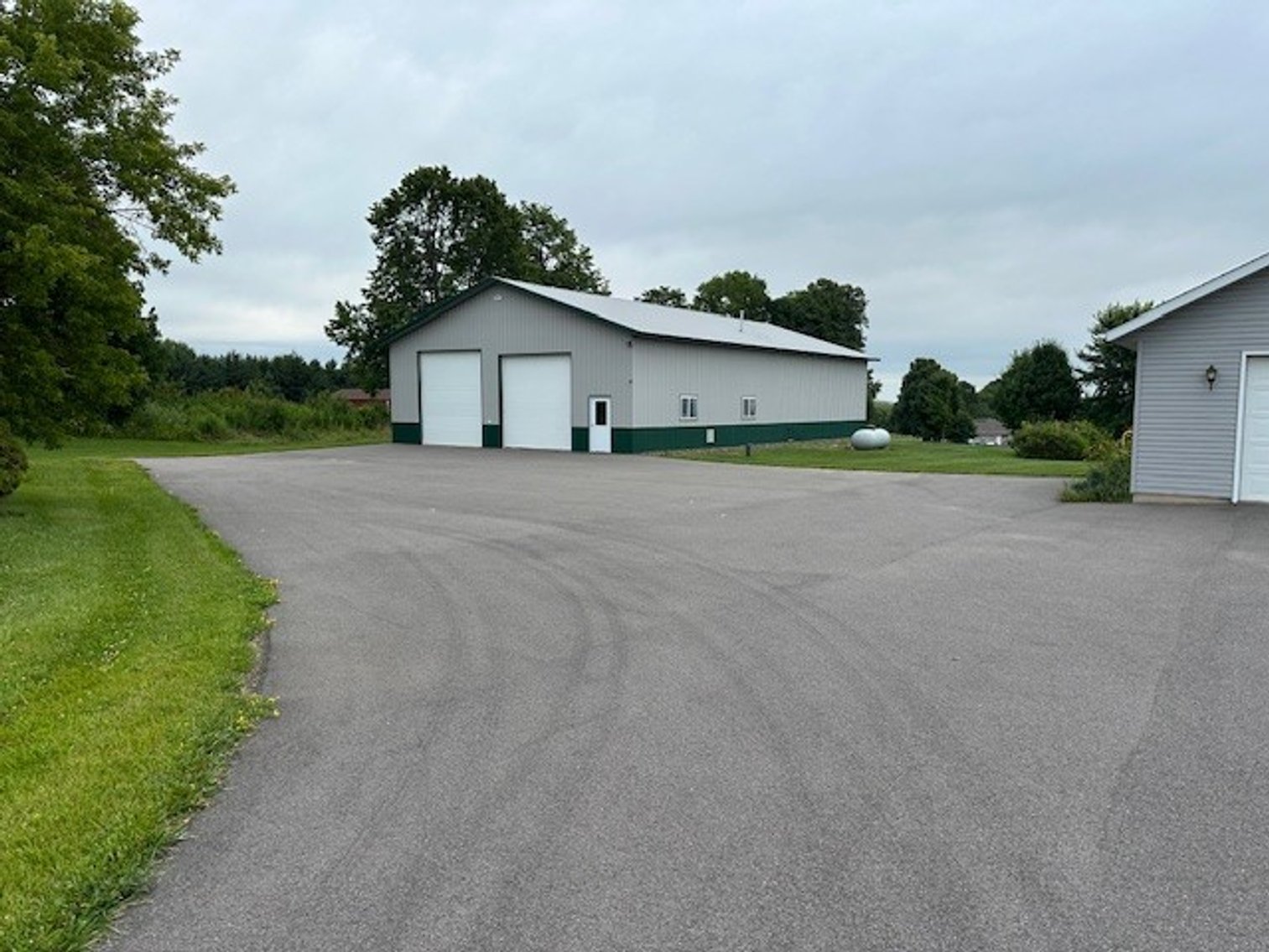 Image for Garry & Barb Schmidt Real Estate Auction