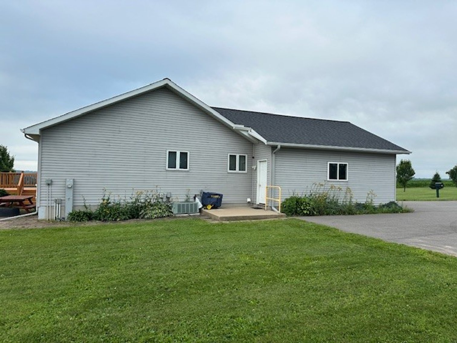 Image for Garry & Barb Schmidt Real Estate Auction