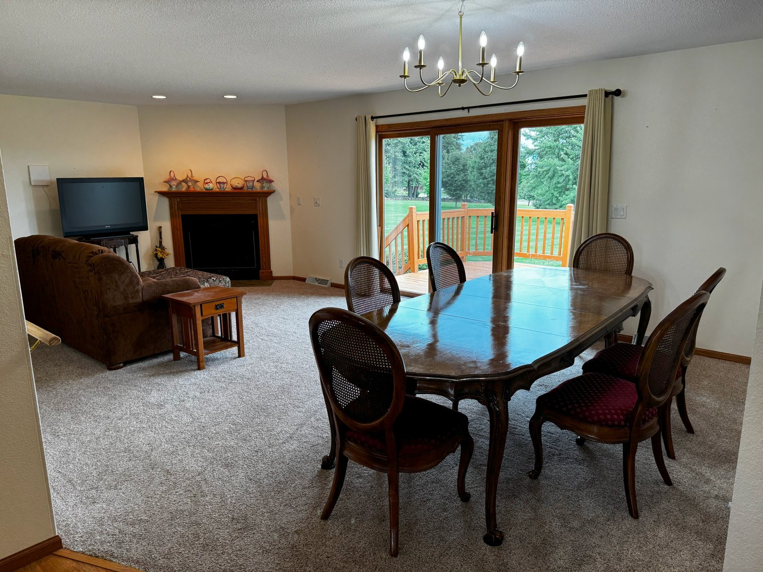 Image for Garry & Barb Schmidt Real Estate Auction