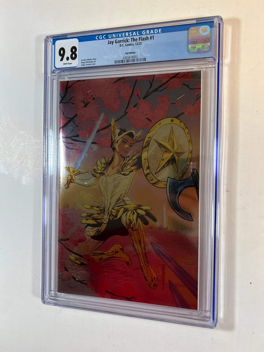 Image for COMICS & COLLECTIBLES - 600+ LOTS - ABSOLUTE