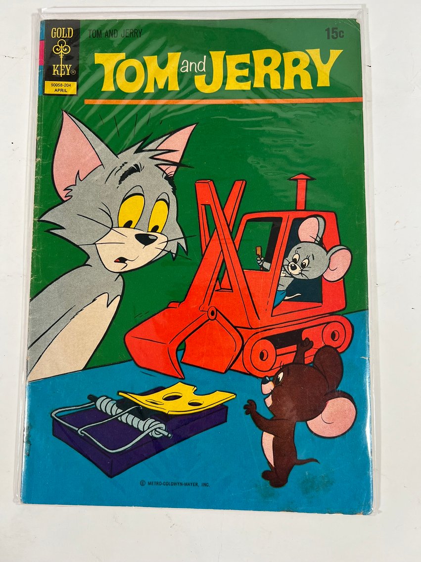 Image for COMICS & COLLECTIBLES - 500+ LOTS - ABSOLUTE