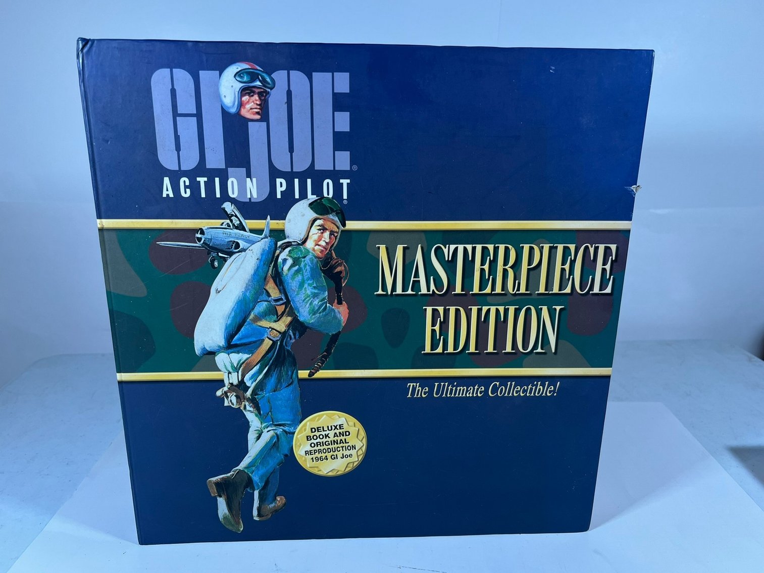 Image for COMICS, COLLECTIBLES, CARDS - 600+ LOTS