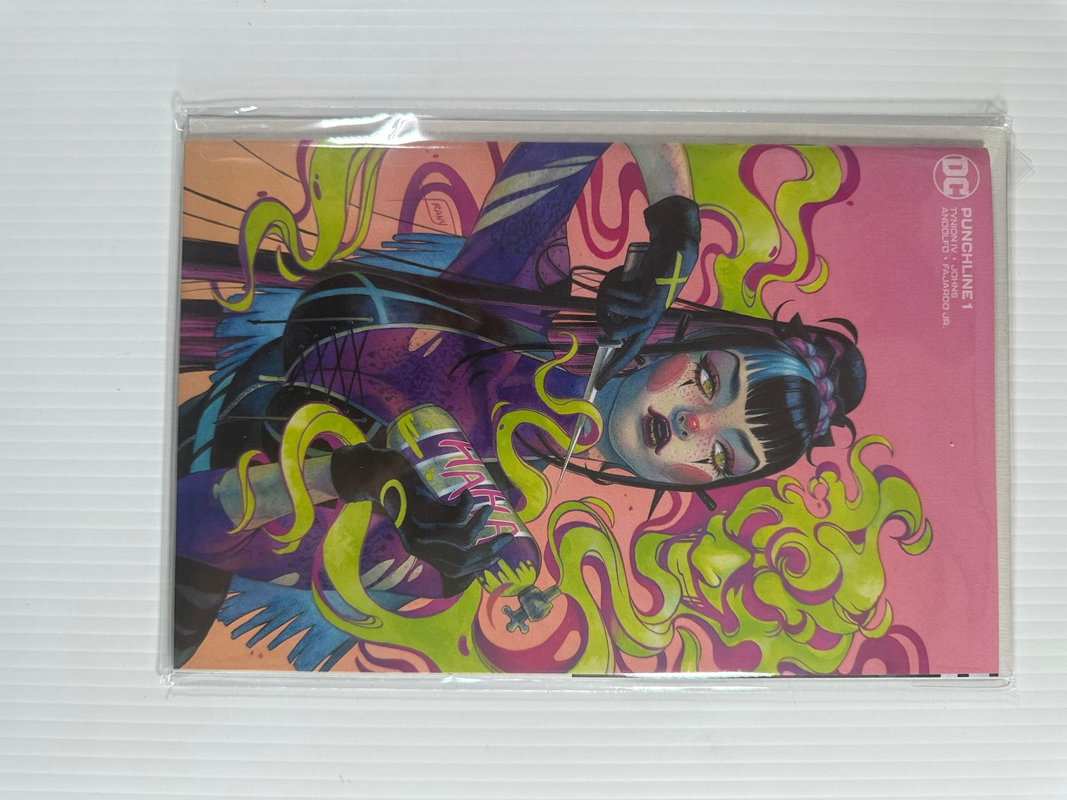 Image for COMICS & COLLECTIBLES - DC - 500+ LOTS