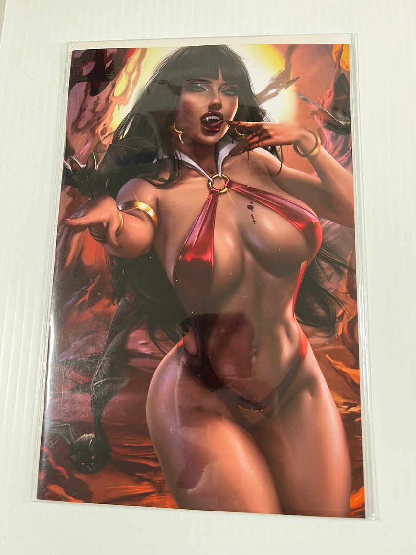 Image for COMICS & COLLECTIBLES - 500+ LOTS