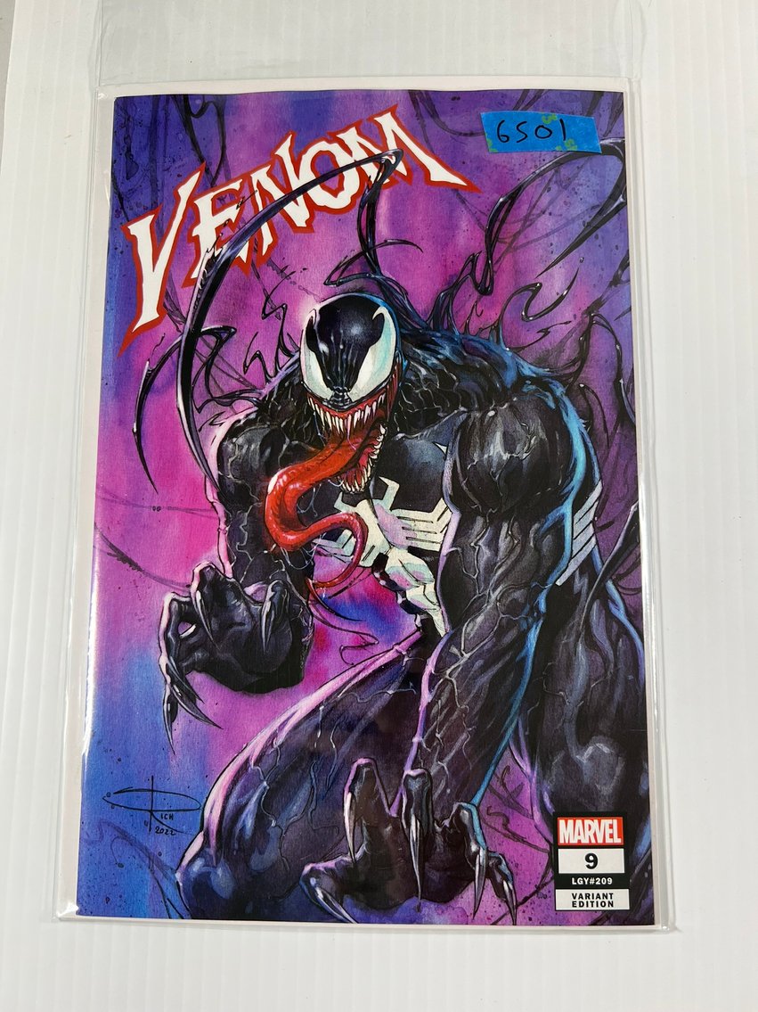 Image for COMICS & COLLECTIBLES - 500+ LOTS