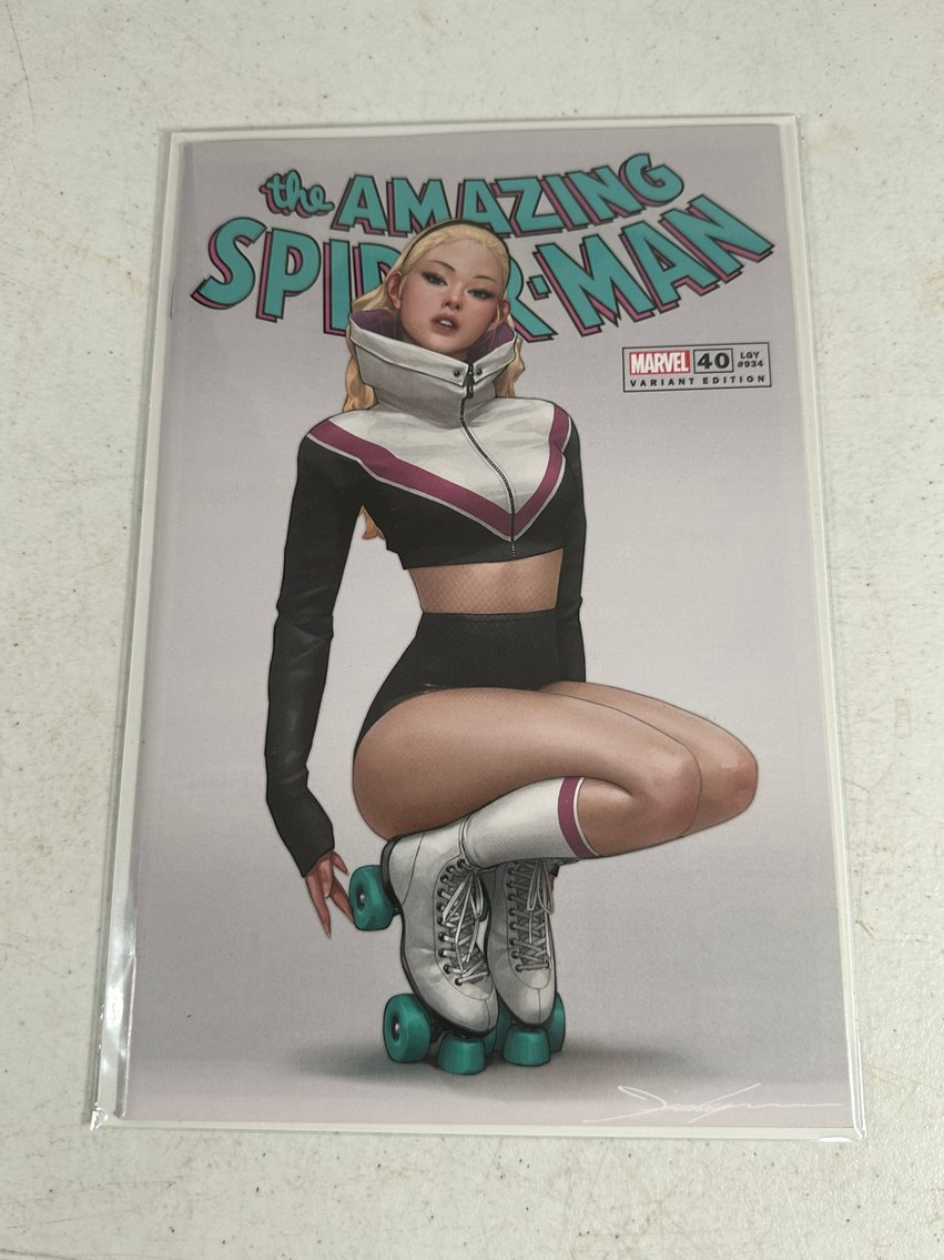 Image for COMICS & COLLECTIBLES - 500+ LOTS