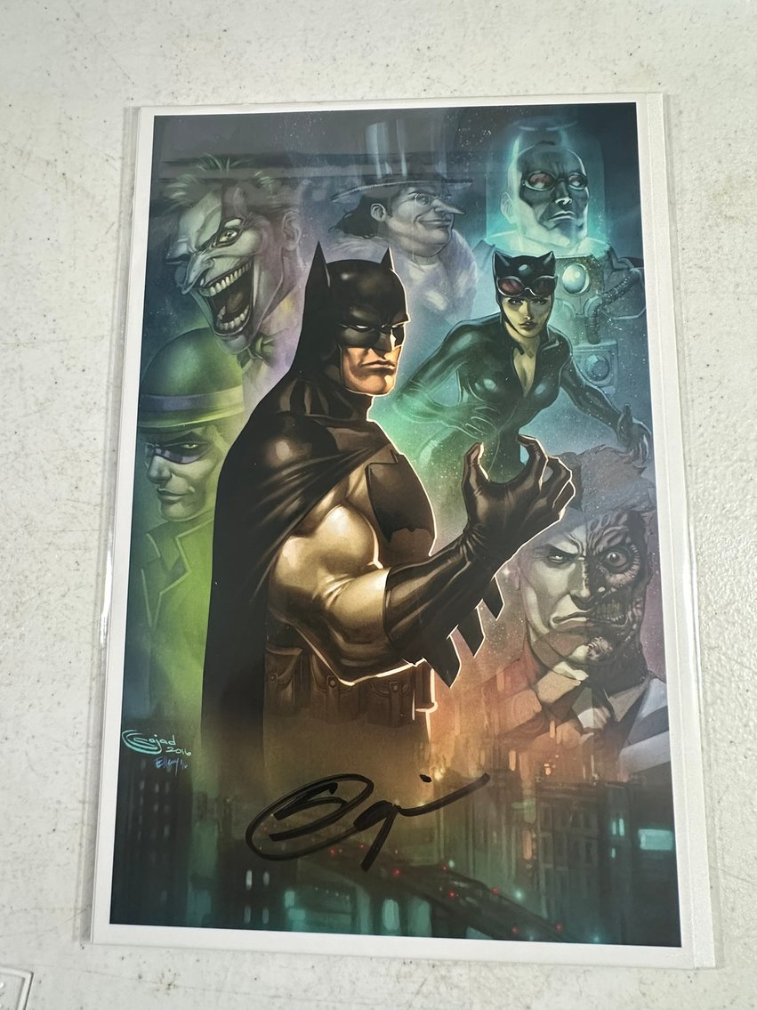 Image for COMICS & COLLECTIBLES - 500+ LOTS