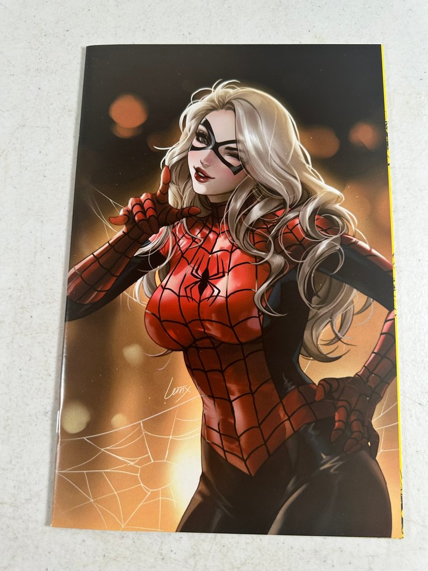 Image for COMICS & COLLECTIBLES - 500+ LOTS