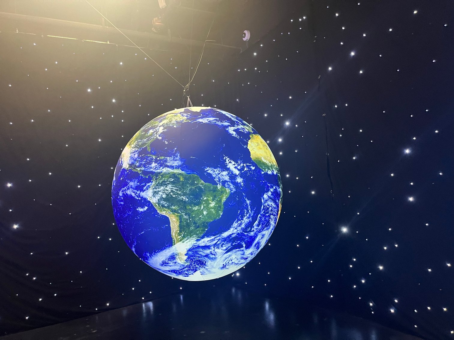 Image for 10,000sf INDOOR ATTRACTION - LIGHTING, EQUIPMENT, DECOR