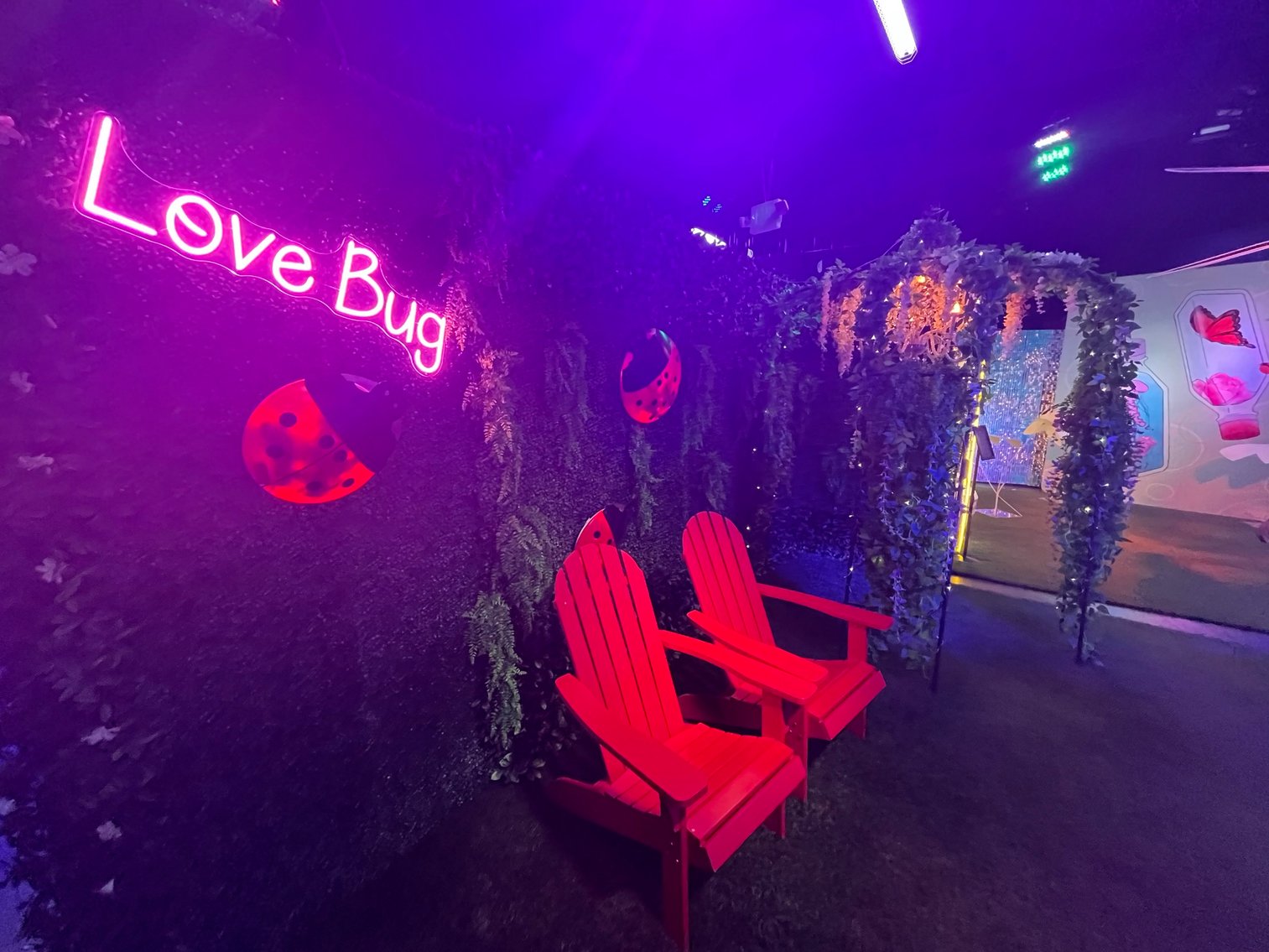 Image for 10,000sf INDOOR ATTRACTION - LIGHTING, EQUIPMENT, DECOR