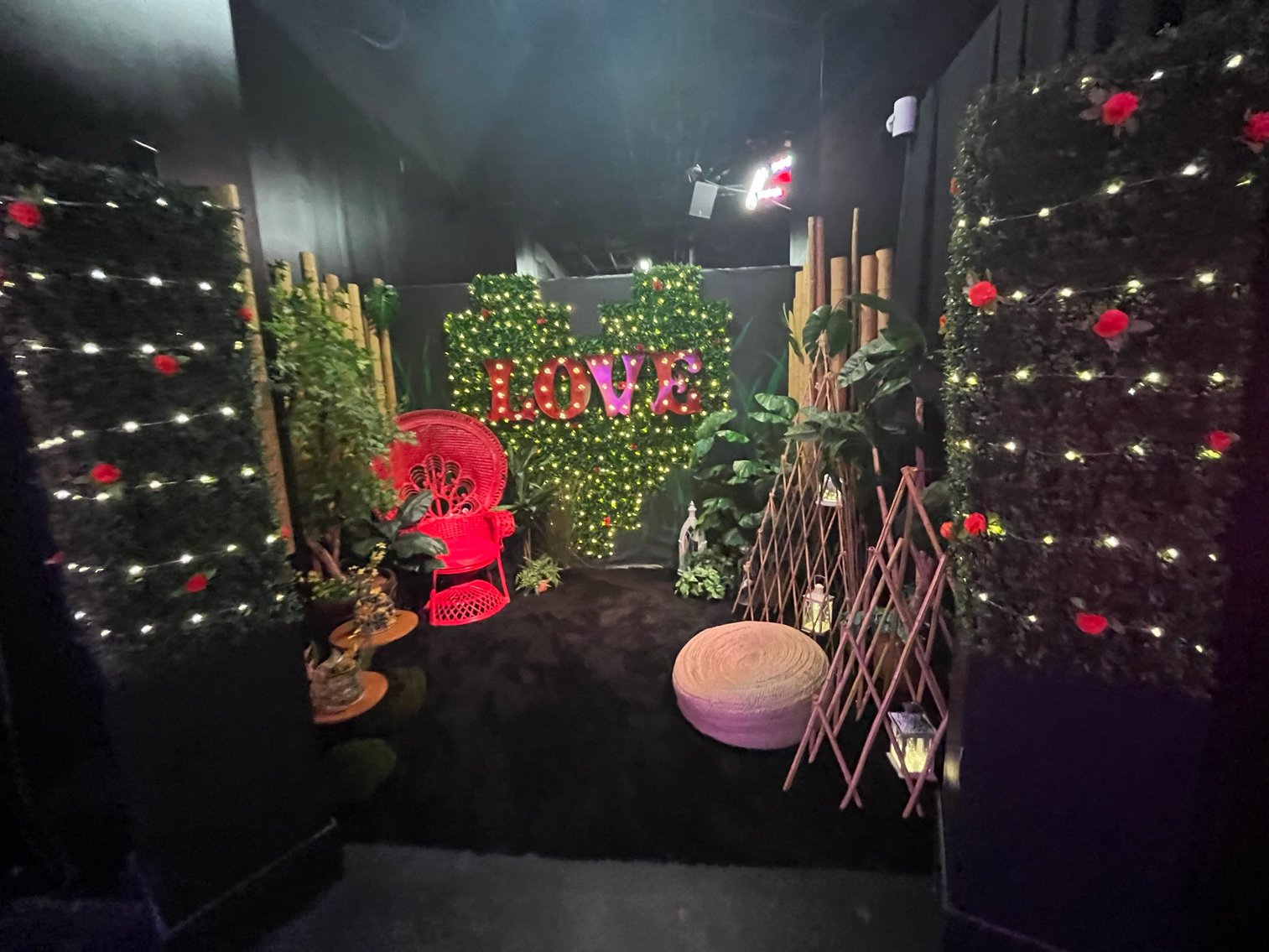 Image for 10,000sf INDOOR ATTRACTION - LIGHTING, EQUIPMENT, DECOR