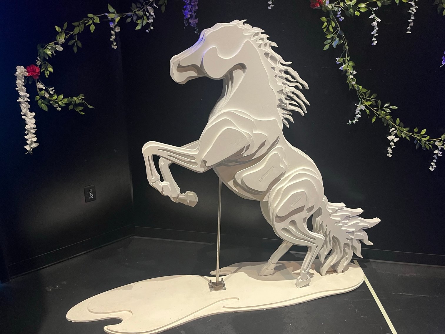 Image for 10,000sf INDOOR ATTRACTION - LIGHTING, EQUIPMENT, DECOR