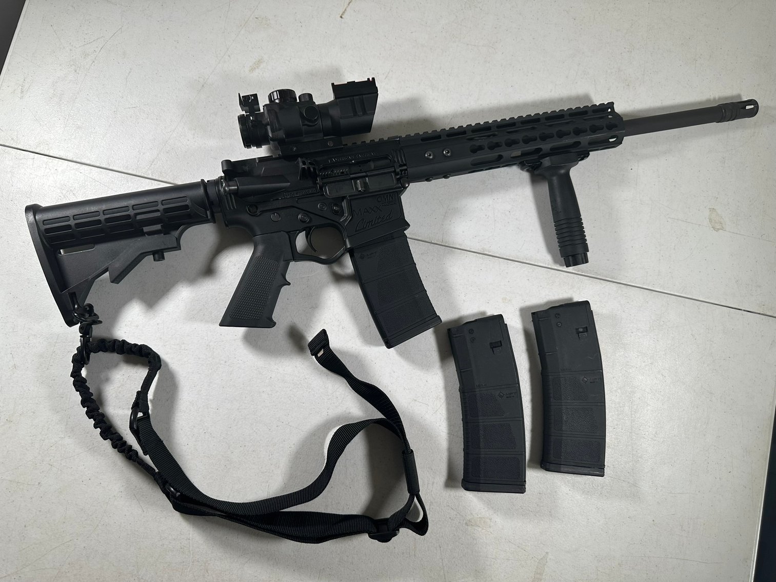 Image for FIREARMS, SPORTS CARDS / MEMORABILIA, COINS, ESTATES