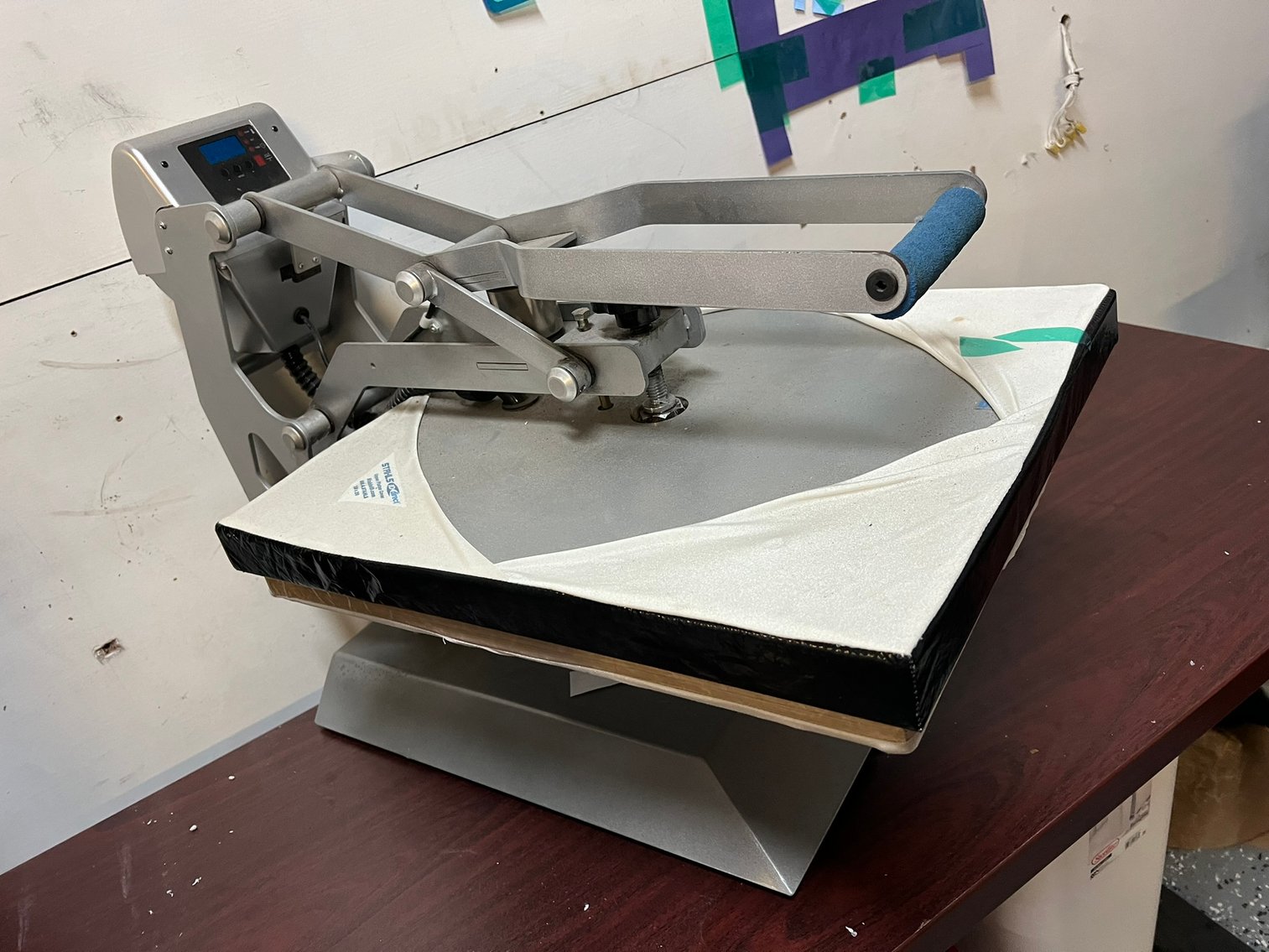 Image for BUSINESS LIQUIDATION - EMBROIDERY * MORE