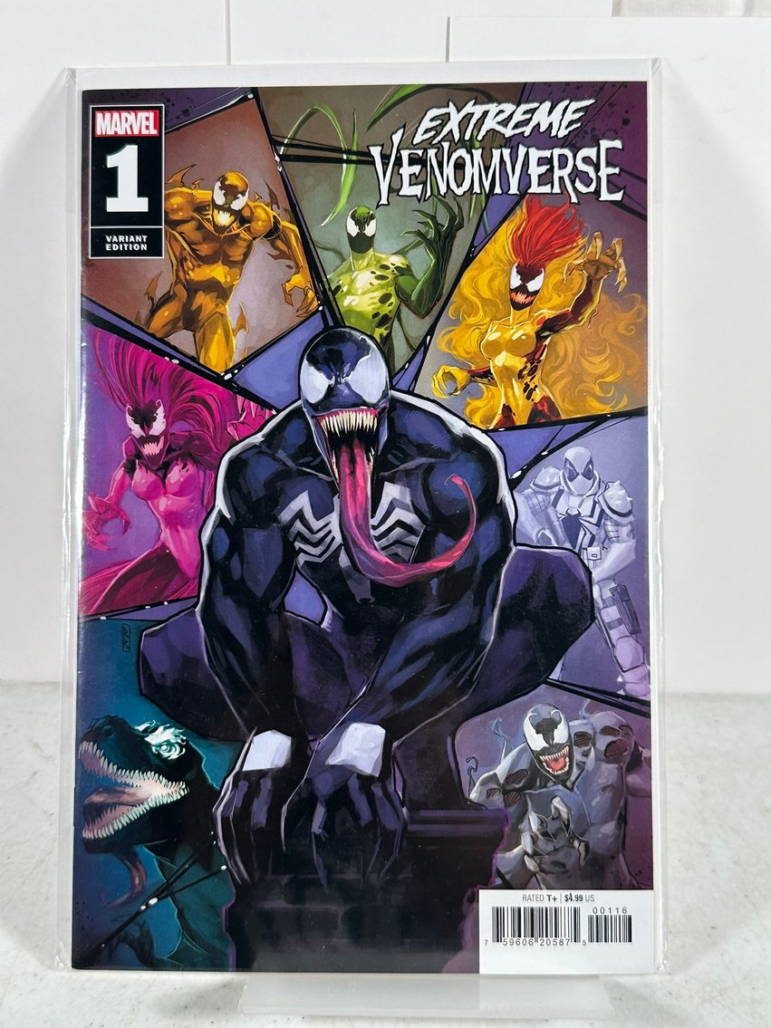 Image for COMICS & COLLECTIBLES - 500+ LOTS