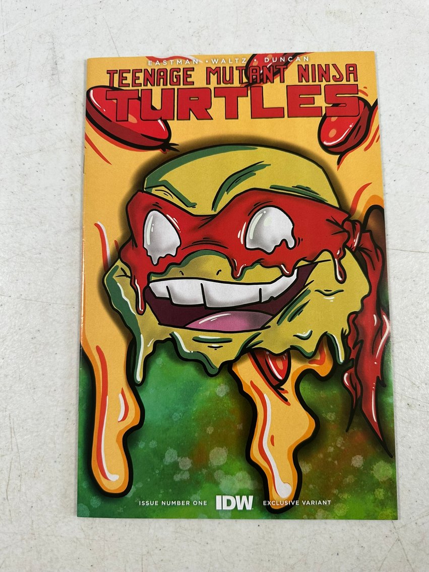 Image for COMICS & COLLECTIBLES - 600+ LOTS