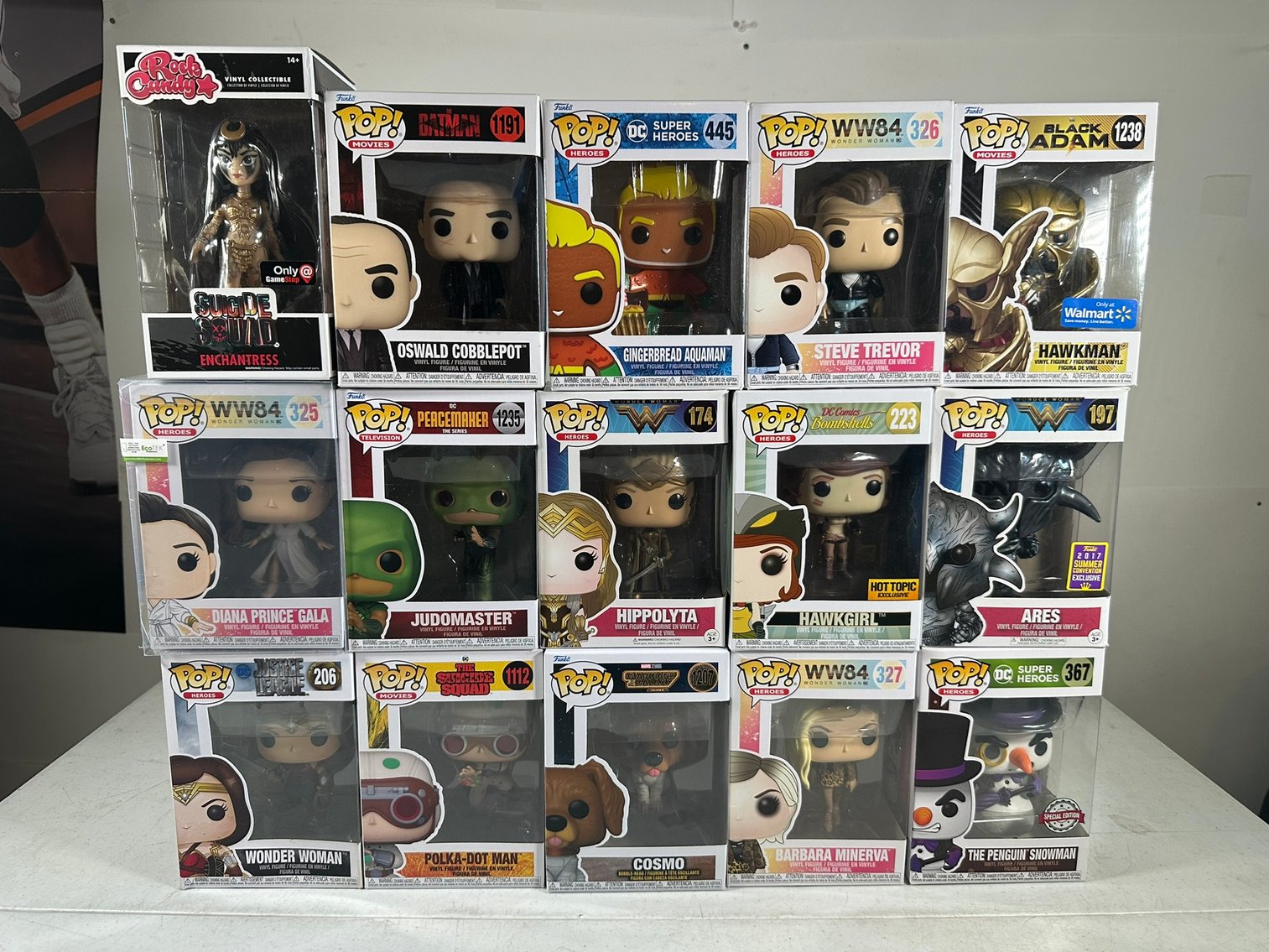 Image for COMICS & COLLECTIBLES - 600+ LOTS