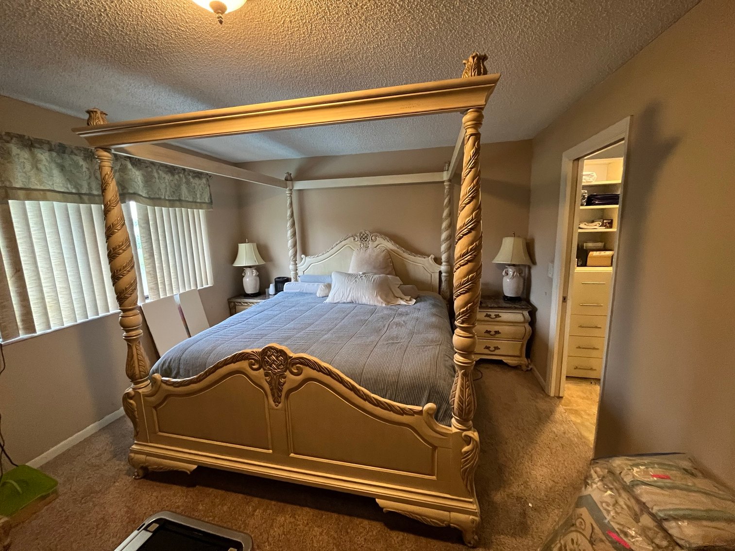 Image for ESTATE AUCTION - RV, CAR, COLLECTIBLES, ELECTRONICS