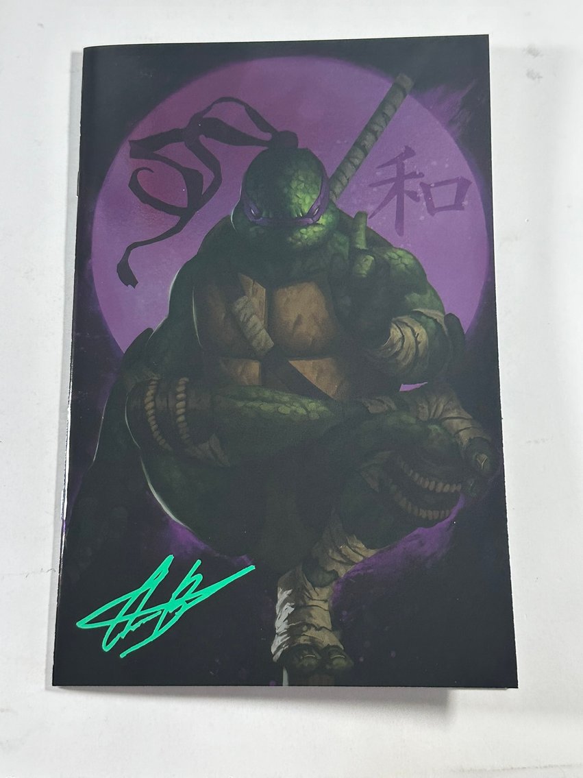 Image for COMICS & COLLECTIBLES - 400+ LOTS