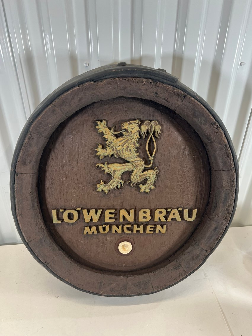 Image for ANTIQUES - BEER STEINS, TAXIDERMY- 750+ LOTS