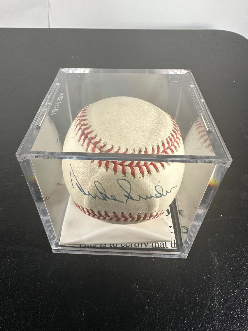 Image for BASEBALL MEMORABILIA - ABSOLUTE