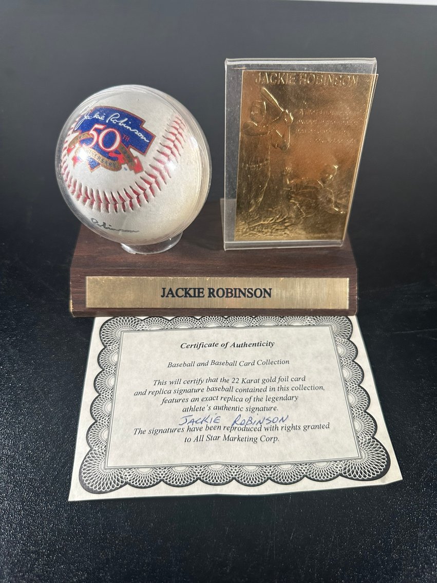 Image for BASEBALL MEMORABILIA - ABSOLUTE