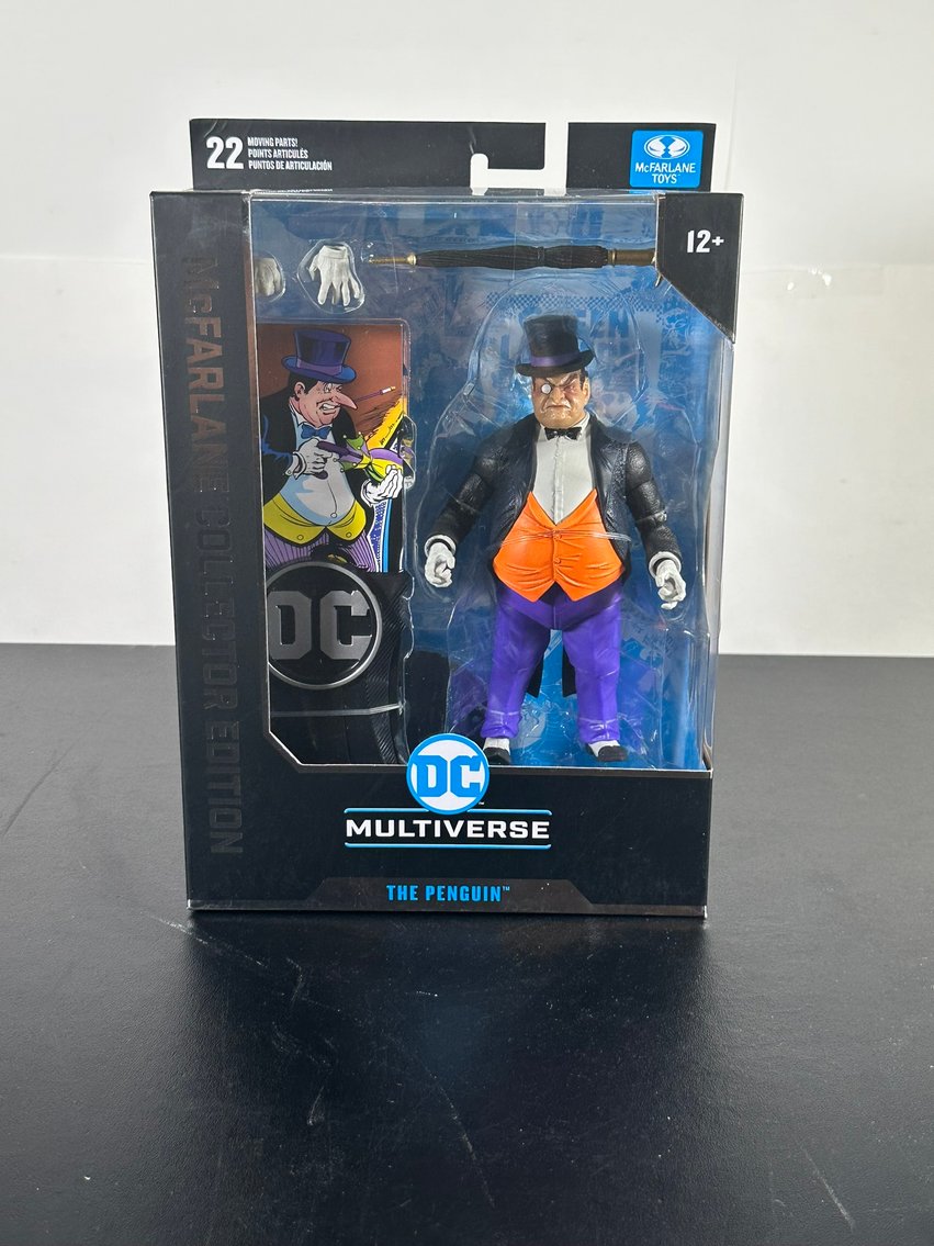 Image for COMICS, TOYS, COLLECTIBLES - 400+ LOTS