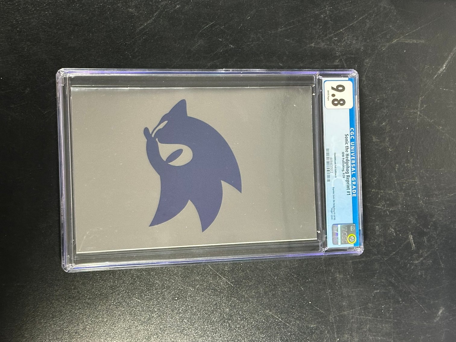 Image for COMICS & COLLECTIBLES - 300+ LOTS