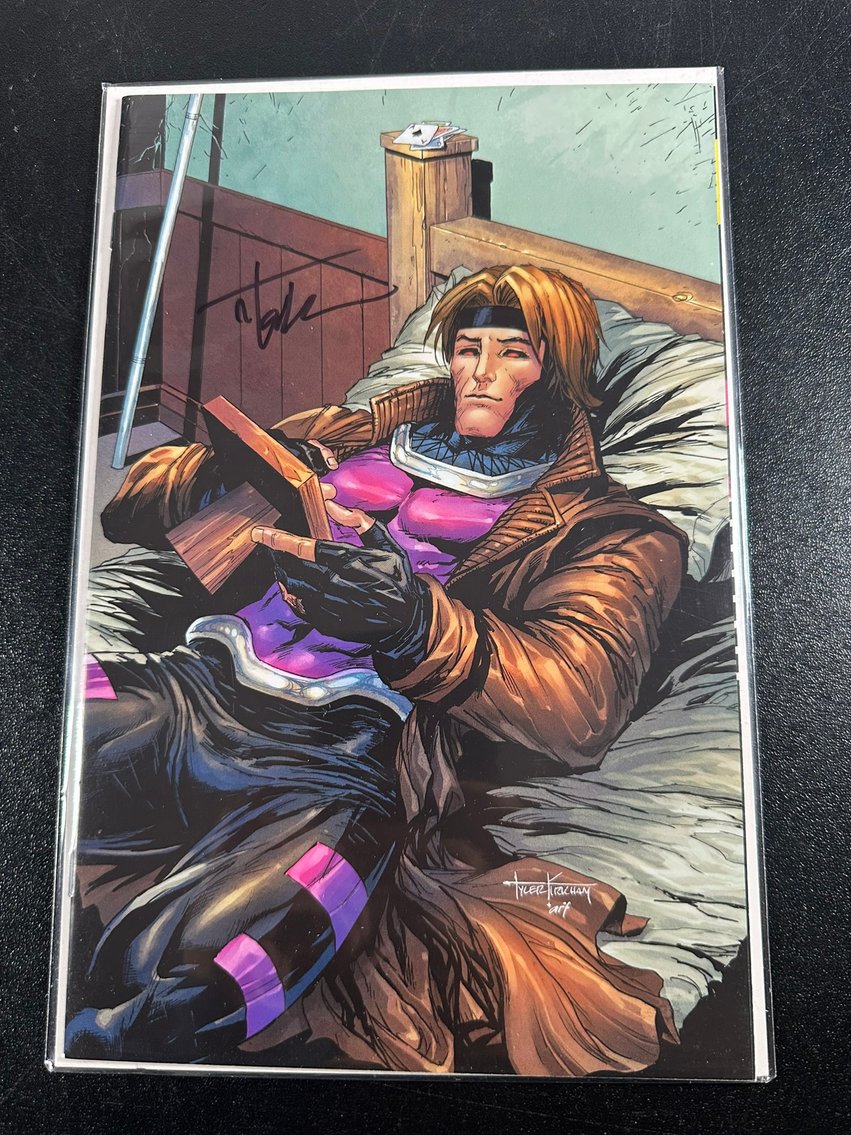 Image for COMICS & COLLECTIBLES - 300+ LOTS