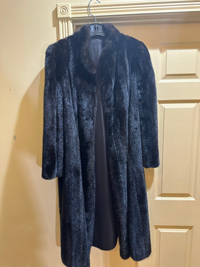 Image for ESTATE AUCTION - 300+ LOTS ABSOLUTE