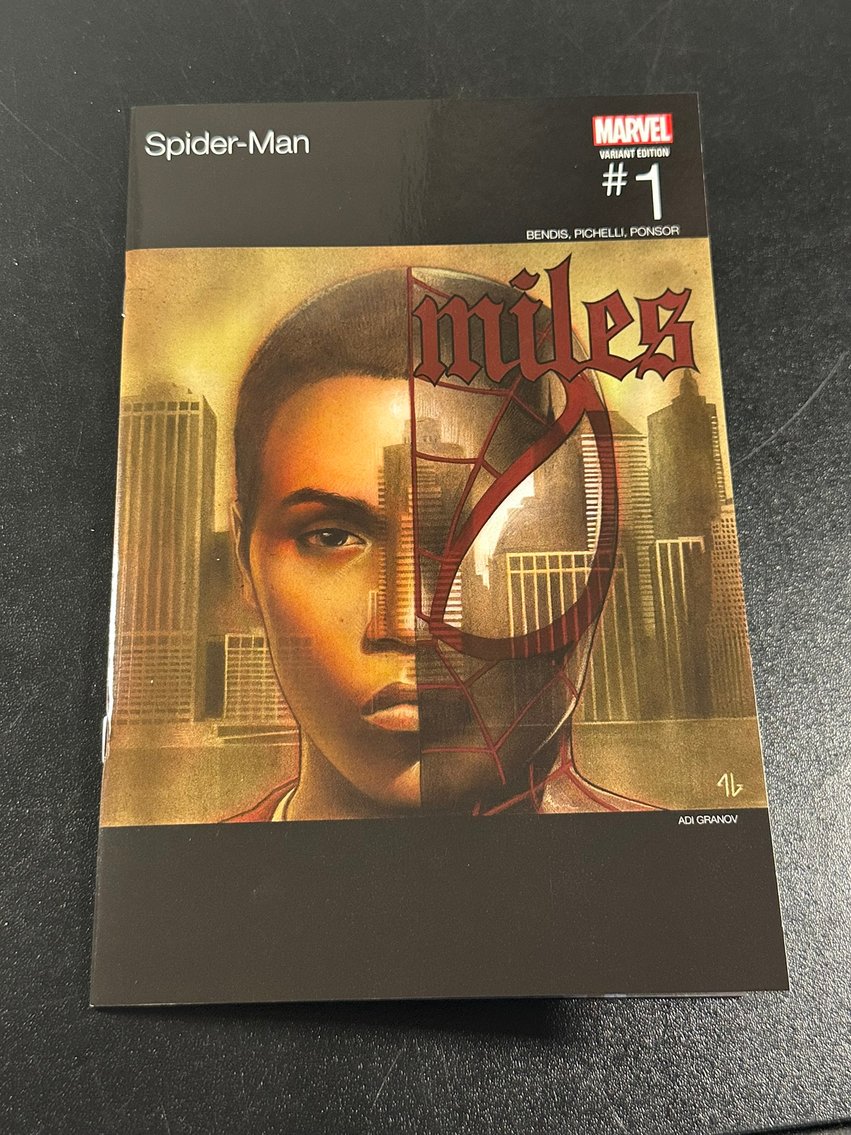 Image for COMICS & COLLECTIBLES - 300+ LOTS