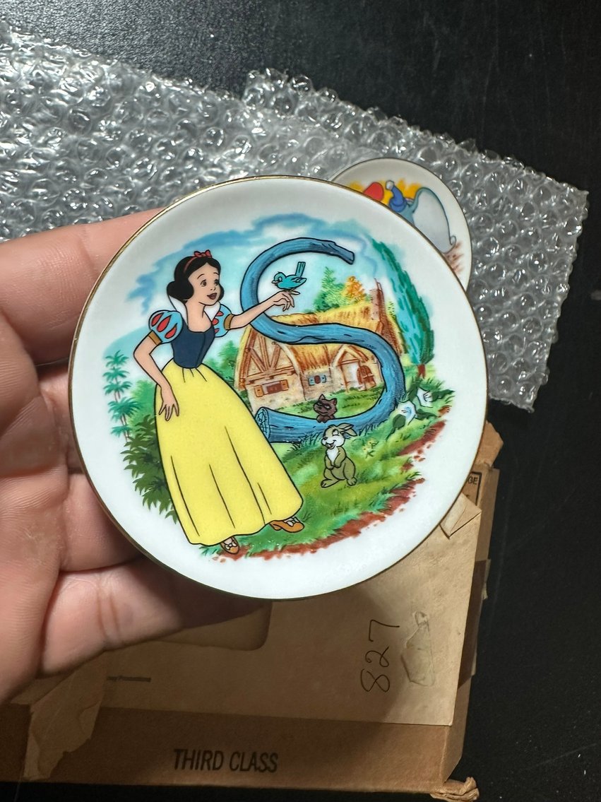 Image for ESTATES - 300+ COLLECTOR PLATES & MORE