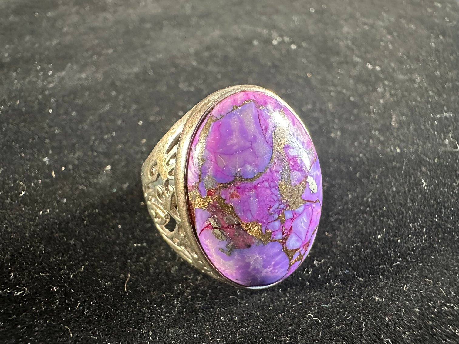 Image for ESTATES - COSTUME JEWELRY, COLLECTIBLES & MORE