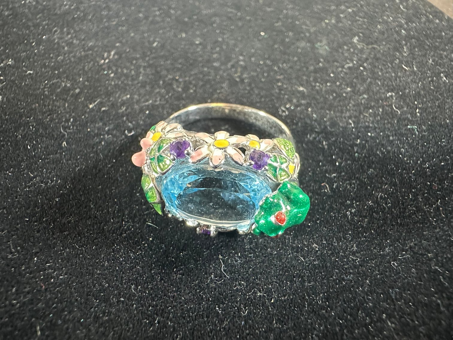 Image for ESTATES - COSTUME JEWELRY, COLLECTIBLES & MORE